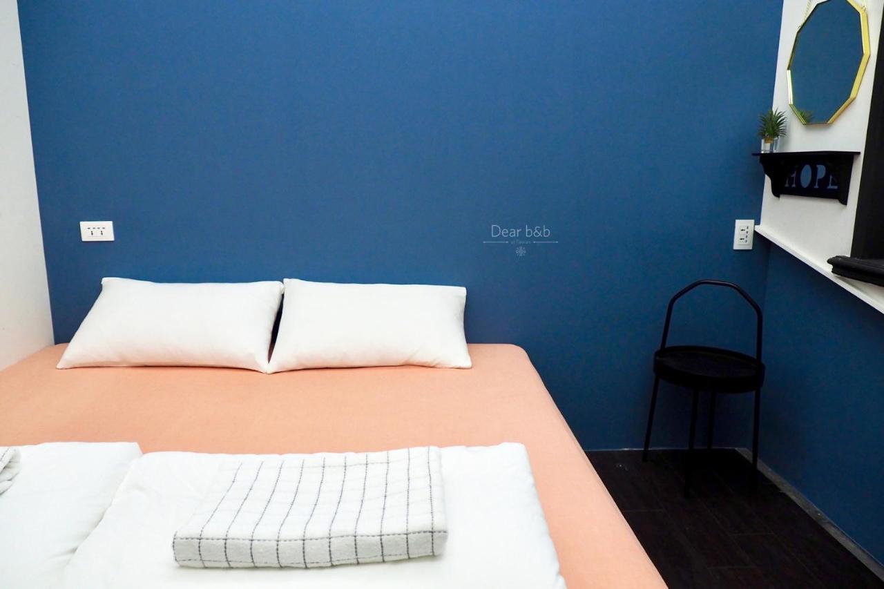 N Joy Takao Hostel Kaohsiung Bagian luar foto