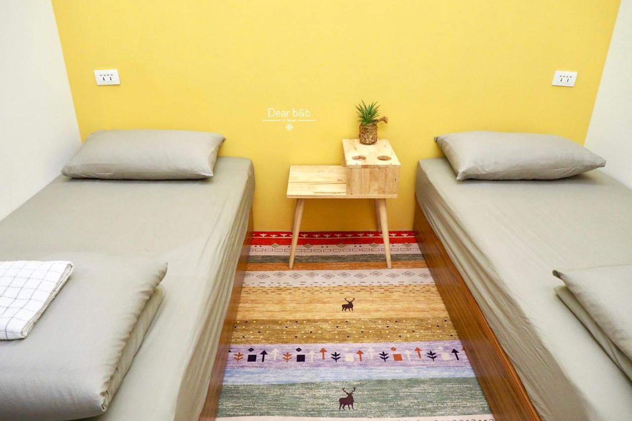 N Joy Takao Hostel Kaohsiung Bagian luar foto