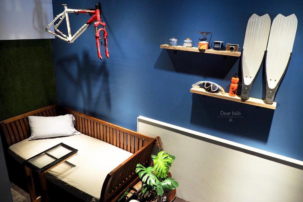 N Joy Takao Hostel Kaohsiung Bagian luar foto