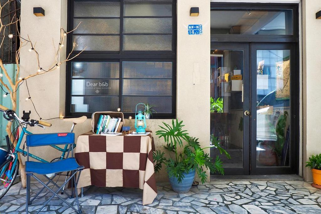 N Joy Takao Hostel Kaohsiung Bagian luar foto